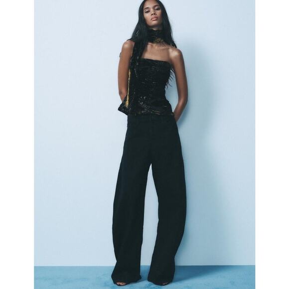 Zara Mid-Rise TRF Extra Curved Jeans Black Size 34 / US 2 NEW Mid Rise - Picture 1 of 4